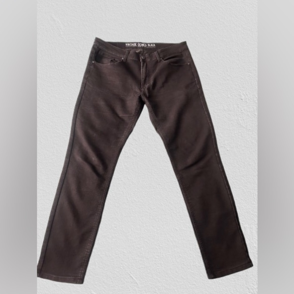 Black Vintage Denim  
W36 L30